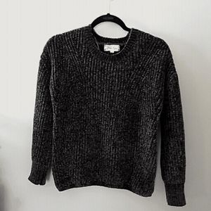 Hunter Green soft pull over sweater medium